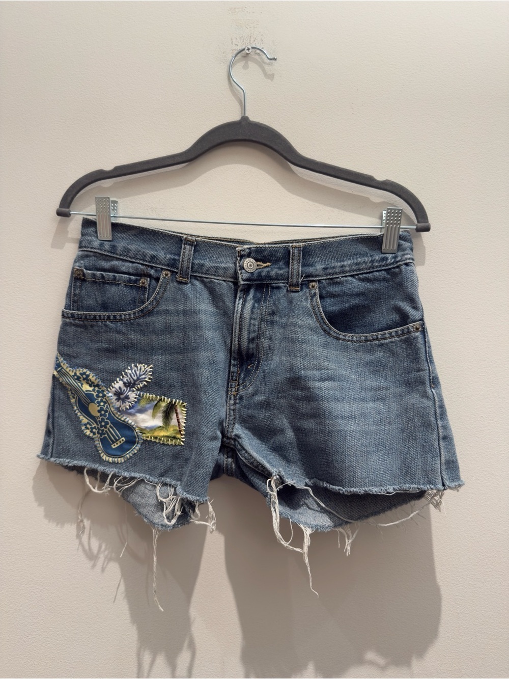 Levi's 505 Straight Patches Of Paradise Denim Blue Cutoff Shorts Guitar Palm W28